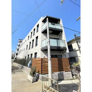 エステート代田橋【2階】の外観