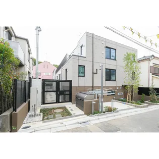 ウェルスクエア駒場東大前【2階】の外観