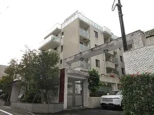 ロイヤルシーズン新宿柏木【1階】の外観