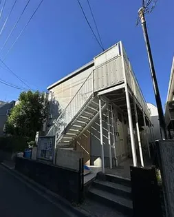 フラット大久保【2階】の外観