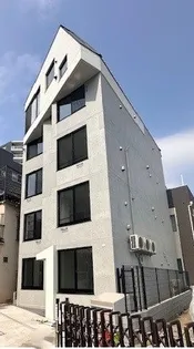 プラティーク中野坂上【3階】の外観