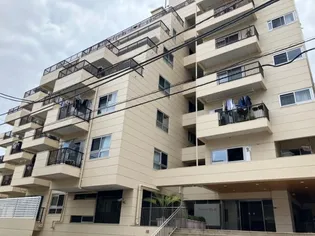 マンション市ケ谷【7階】の外観