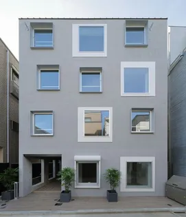 東京都中野区中野1丁目【マンション】の外観