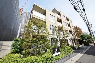 東京都港区南青山2丁目【マンション】の外観