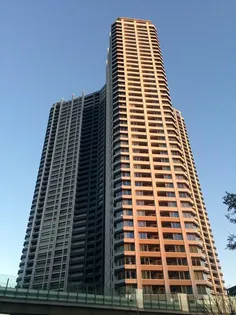 スカイズ タワー&ガーデンの画像