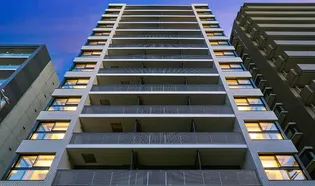 パークアクシス上野グレイスコート【6階】の外観