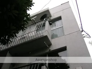 カーサ四谷【3階】の外観