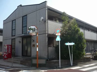 レオパレスメイプルハイム高野台1号館【2階】の外観