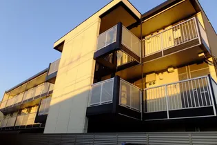 レオパレスウィステリア神田【2階】の外観