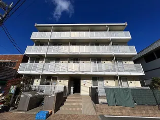 レオパレスソレーユⅢ【3階】の外観