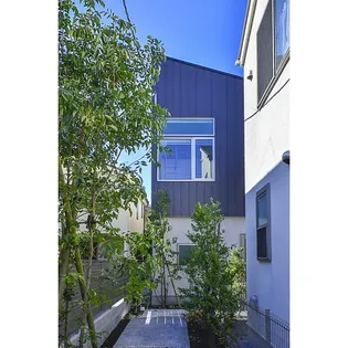 テラス上北沢【1階】の外観