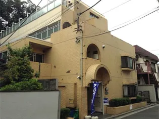 メゾン・ド・ロベリー【2階】の外観