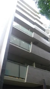 アルブル代々木八幡【1階】の外観