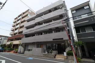 東京都新宿区西落合1丁目【マンション】の外観