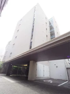 パークフラッツ市谷台町坂【3階】の外観