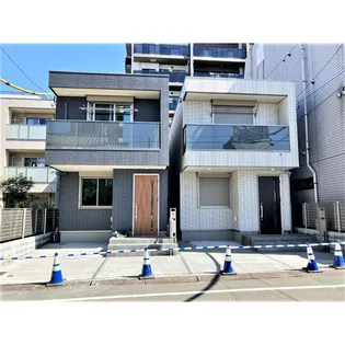 東京都新宿区北新宿4丁目【一戸建】の外観