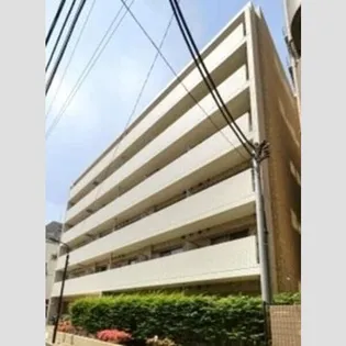 プレール・ドゥーク新宿【3階】の外観