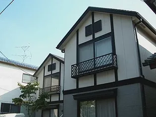 ドミール柿の木坂【2階】の外観