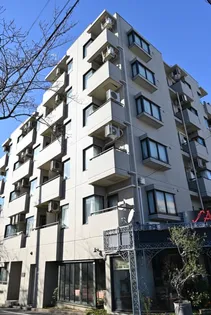 東京都世田谷区下馬1丁目【マンション】の外観