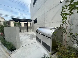 ブルシエル中目黒【1階】の外観