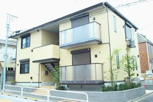 UME ET OLIVE【1階】の外観