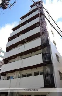 東京都新宿区西五軒町【マンション】の外観