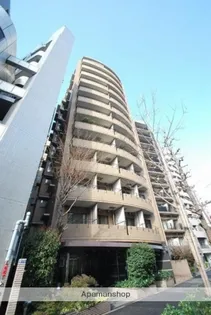 ヴィラージュ南青山【3階】の外観