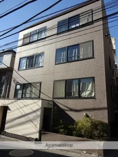 ジュネス西麻布【2階】の外観