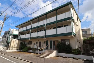 パインヒルズ【2階】の外観