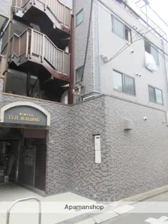 第一富士ビル【1階】の外観