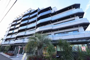 ラ・ベレッツァ フェリオ【2階】の外観