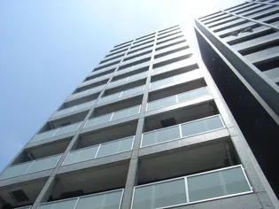 スパシエレジデンス1ST.【2階】の外観