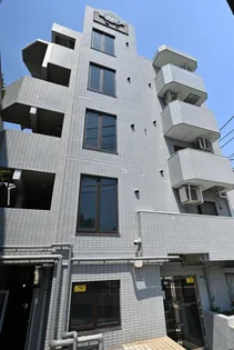 東京都北区中里3丁目【マンション】の外観