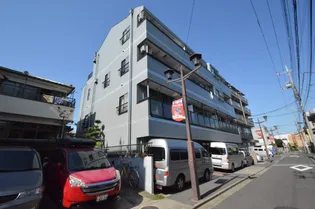 アイリスセゾン北綾瀬【4階】の外観