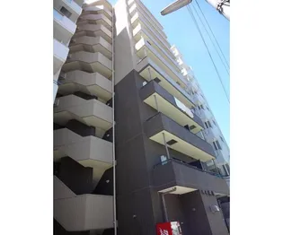 エテルノ志村坂上【5階】の外観