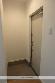 ベルツリーハイツ【2階】の玄関