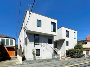 カラスヤマテラスS【1階】の外観