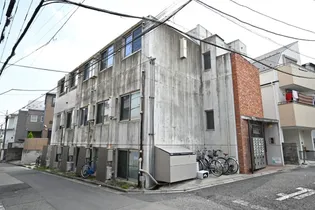 東京都新宿区市谷台町【マンション】の外観