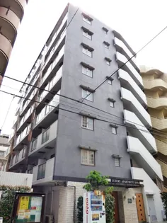 東京都新宿区西五軒町【マンション】の外観