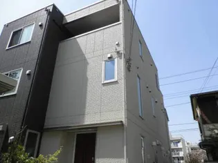 ジーヴォ・KS【1階】の外観