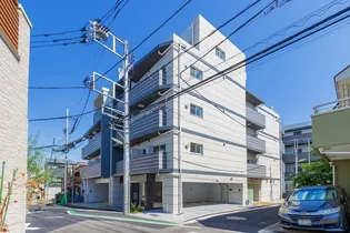 アジールコート三宿テラス【4階】の外観