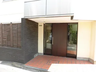 セレステ三軒茶屋【2階】の外観