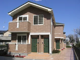 シェン デュ グランペール【1階】の外観