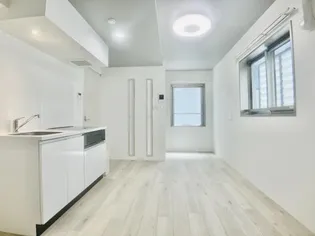 プラティーク世田谷サウス【3階】の居間