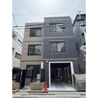 ウェルスクエア高円寺【1階】の外観