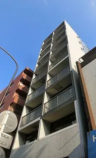 CYNTHIA FOURーD HATAGAYA【4階】の外観