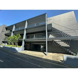 広尾アパートメント【3階】の外観