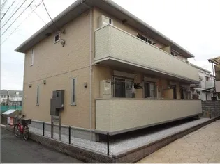 サンク モンタニア B棟【1階】の外観