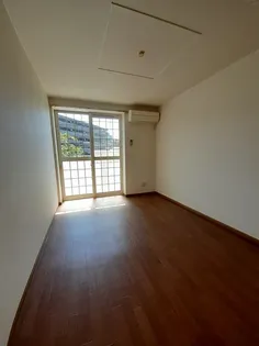 グリーンベル【2階】の居間