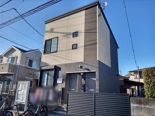 レオネクストカームネス 泉【2階】の外観